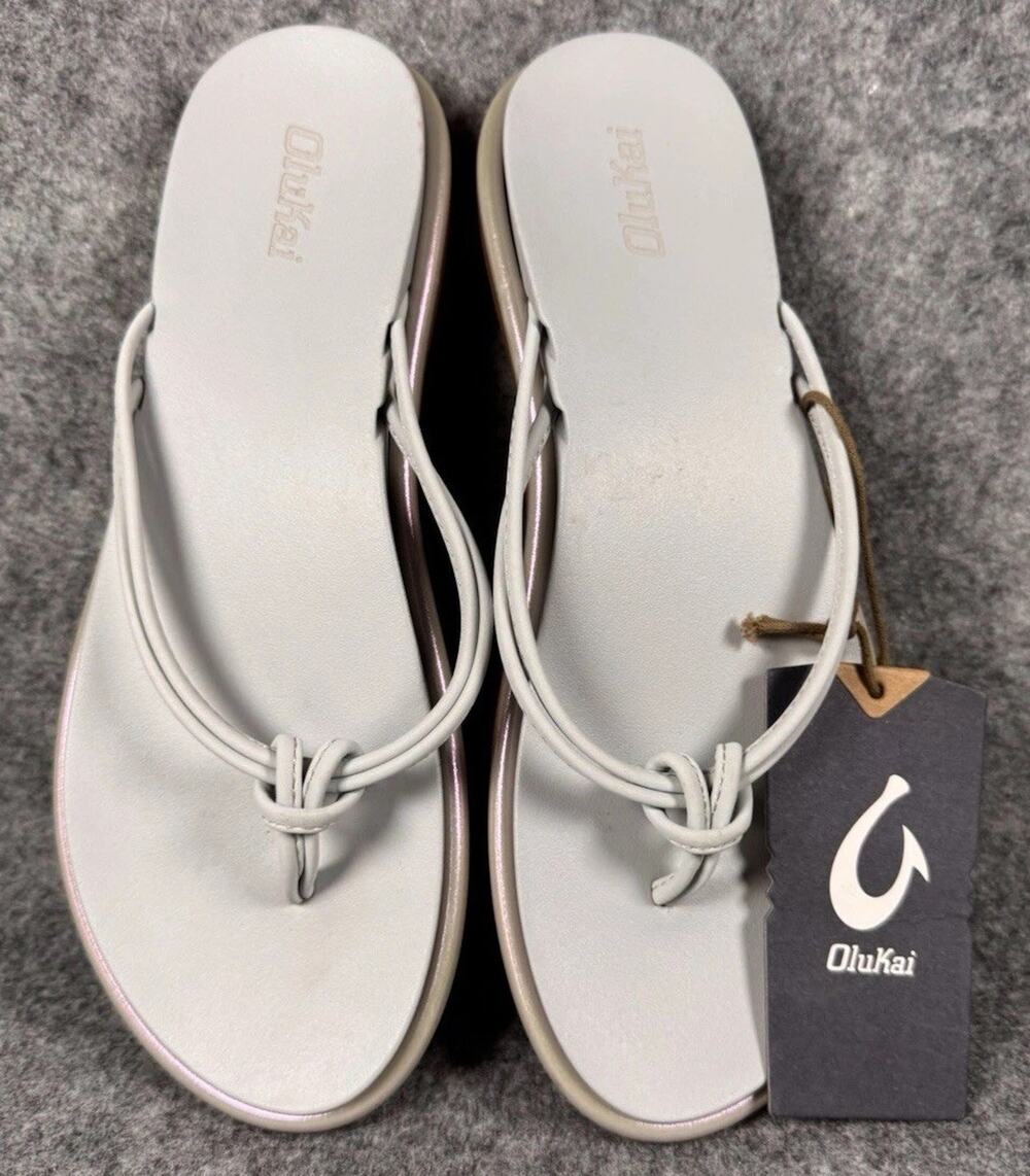 WOMEN'S OLUKAI WHITE 'AKA KNOTTED STRAPS BEACH/POOL FLIP FLOP SANDALS SIZE 8 NWT